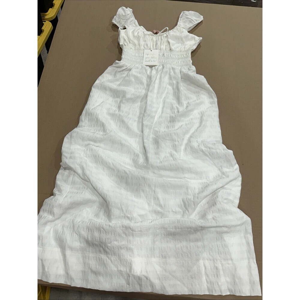 Show Me Your Mumu Dress Women's M White Textured Smocked Sweetheart Neck CEB030